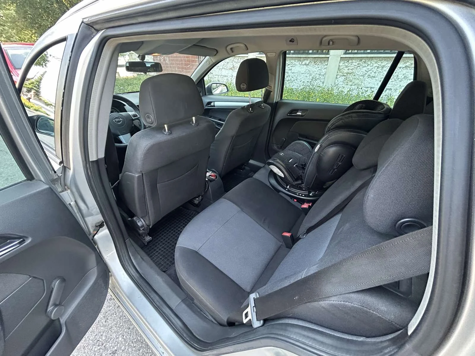 Opel Astra 1.4 90к. OPC line, снимка 16 - Автомобили и джипове - 55357292