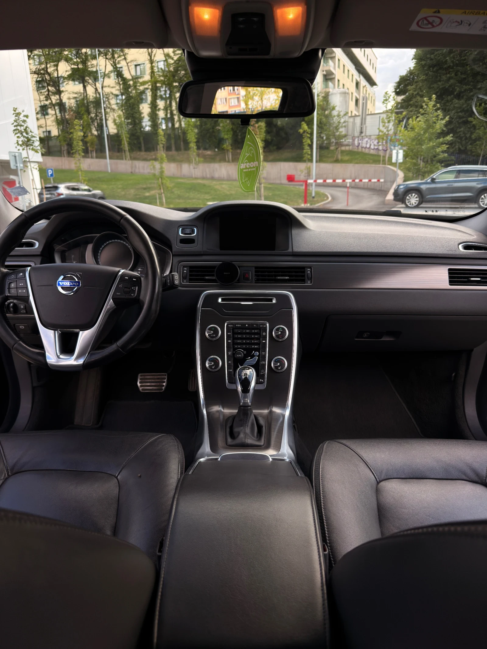Volvo Xc70 D4 AWD Polestar, снимка 12 - Автомобили и джипове - 55426192