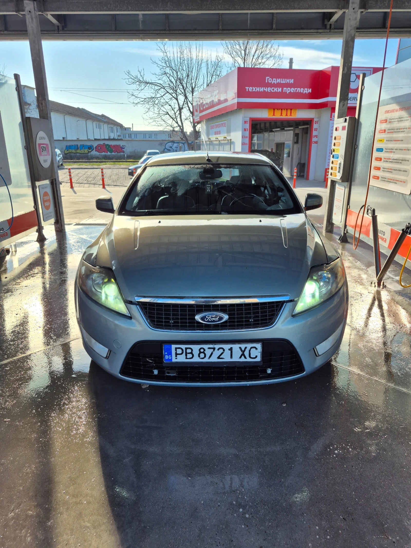 Ford Mondeo 1.8 TDCi, снимка 2 - Автомобили и джипове - 55647156