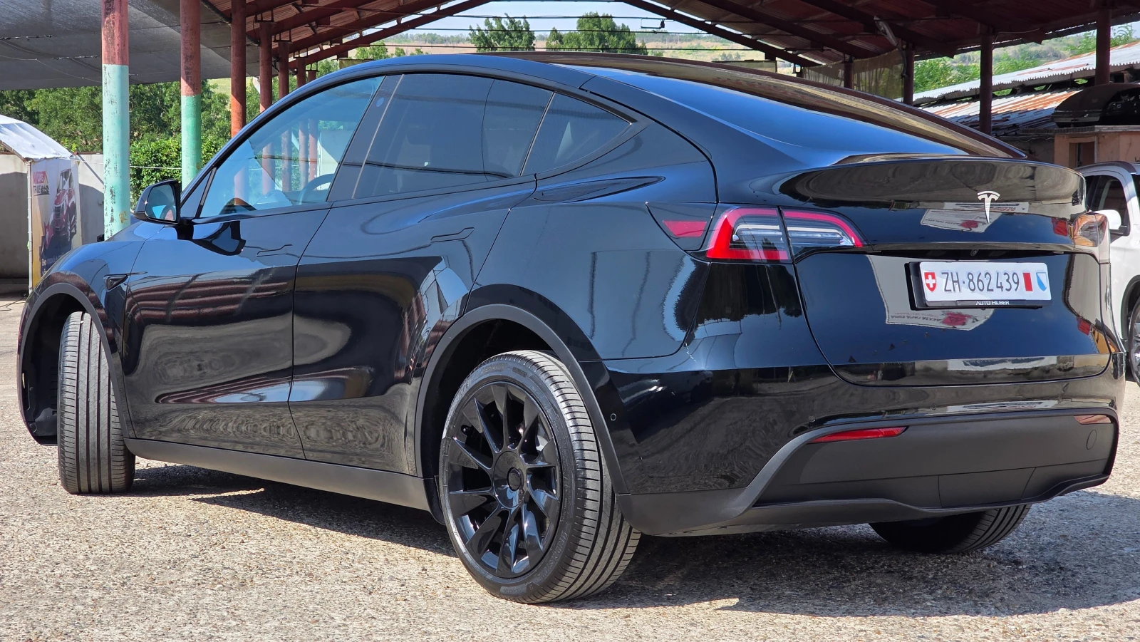 Tesla Model Y Dual motor/Long Range, снимка 3 - Автомобили и джипове - 55655993