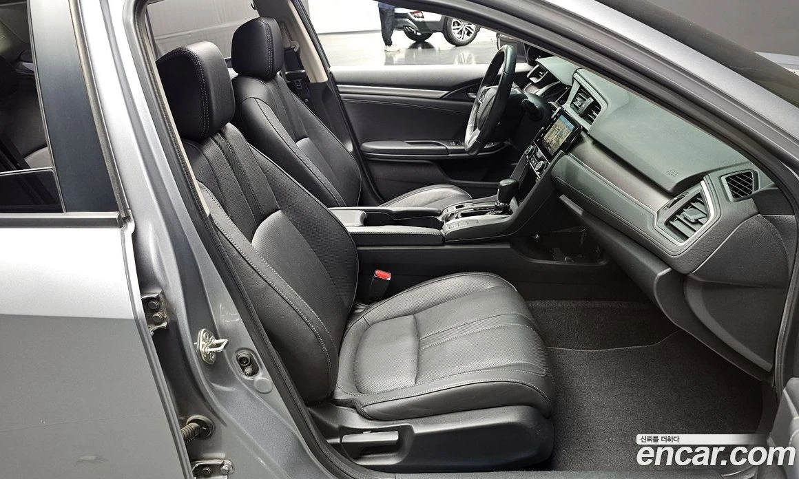 Honda Civic 2.0 10th, снимка 13 - Автомобили и джипове - 55668953