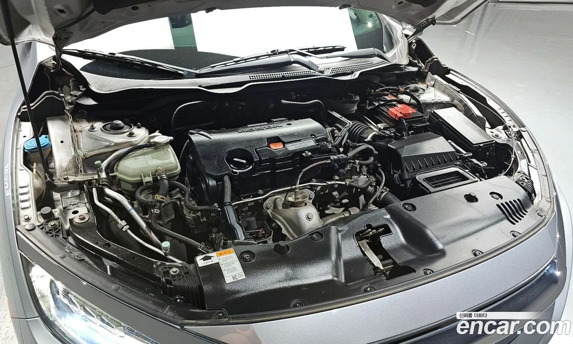 Honda Civic 2.0 10th, снимка 6 - Автомобили и джипове - 55668953