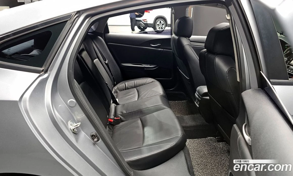 Honda Civic 2.0 10th, снимка 16 - Автомобили и джипове - 55668953