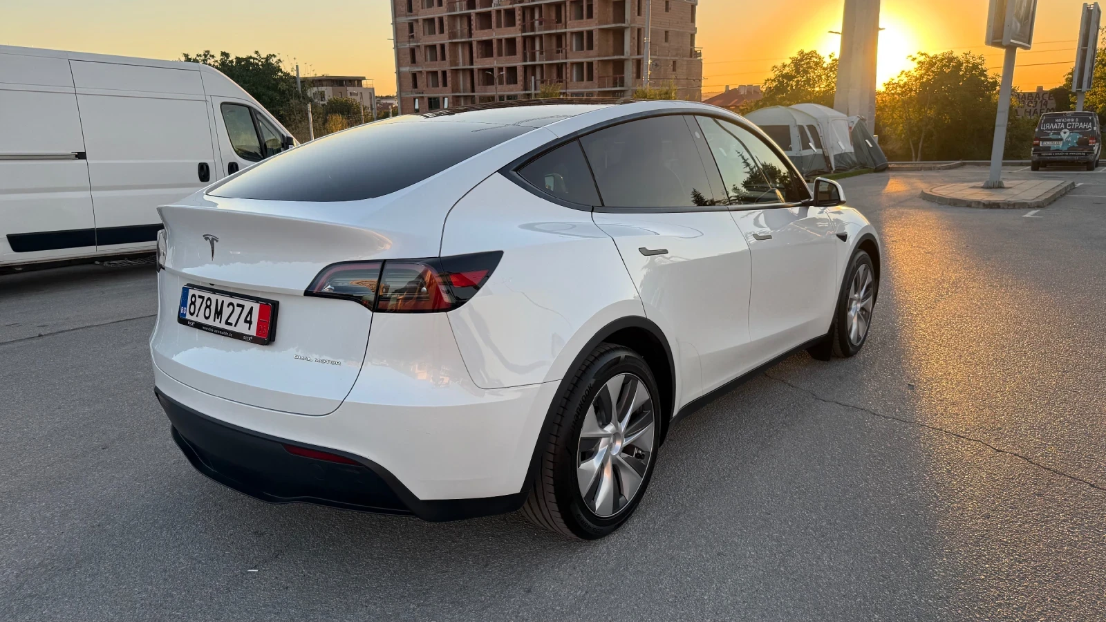 Tesla Model Y LONG RANGE DUAL MOTOR AWD НАЛИЧНА ЗА ОГЛЕД, снимка 5 - Автомобили и джипове - 55971246