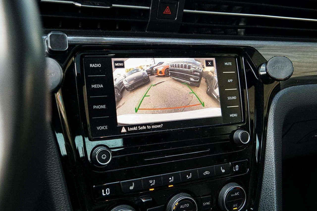 VW Passat Highline | SUNROOF| LEATHER INT| HEATED SEATS| CAM | Mobile.bg � ����������� 13