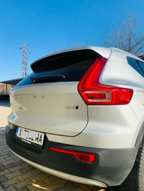 Volvo XC40 D4 190 к.с AWD, снимка 12