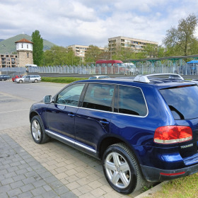 VW Touareg, снимка 3 - Автомобили и джипове - 45253911