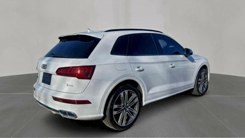 Audi Q5, снимка 4 - Автомобили и джипове - 53586673