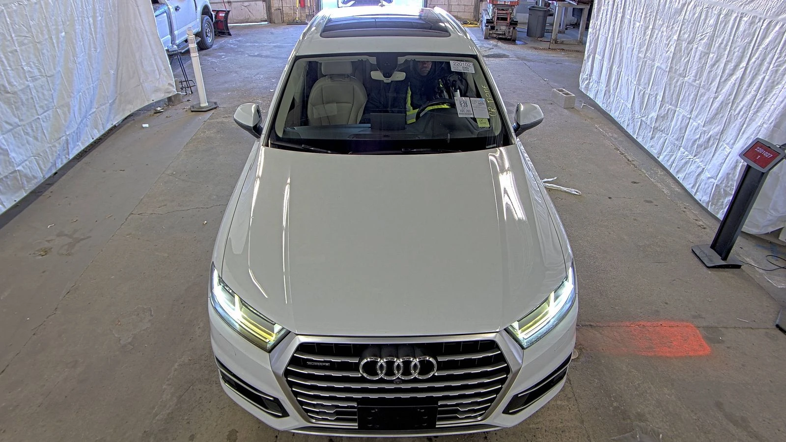 Audi Q7 3.0T* PREMIUM* PLUS* ДИГИТАЛНО* ТАБЛО* ДИСТРОНИК*  - изображение 5