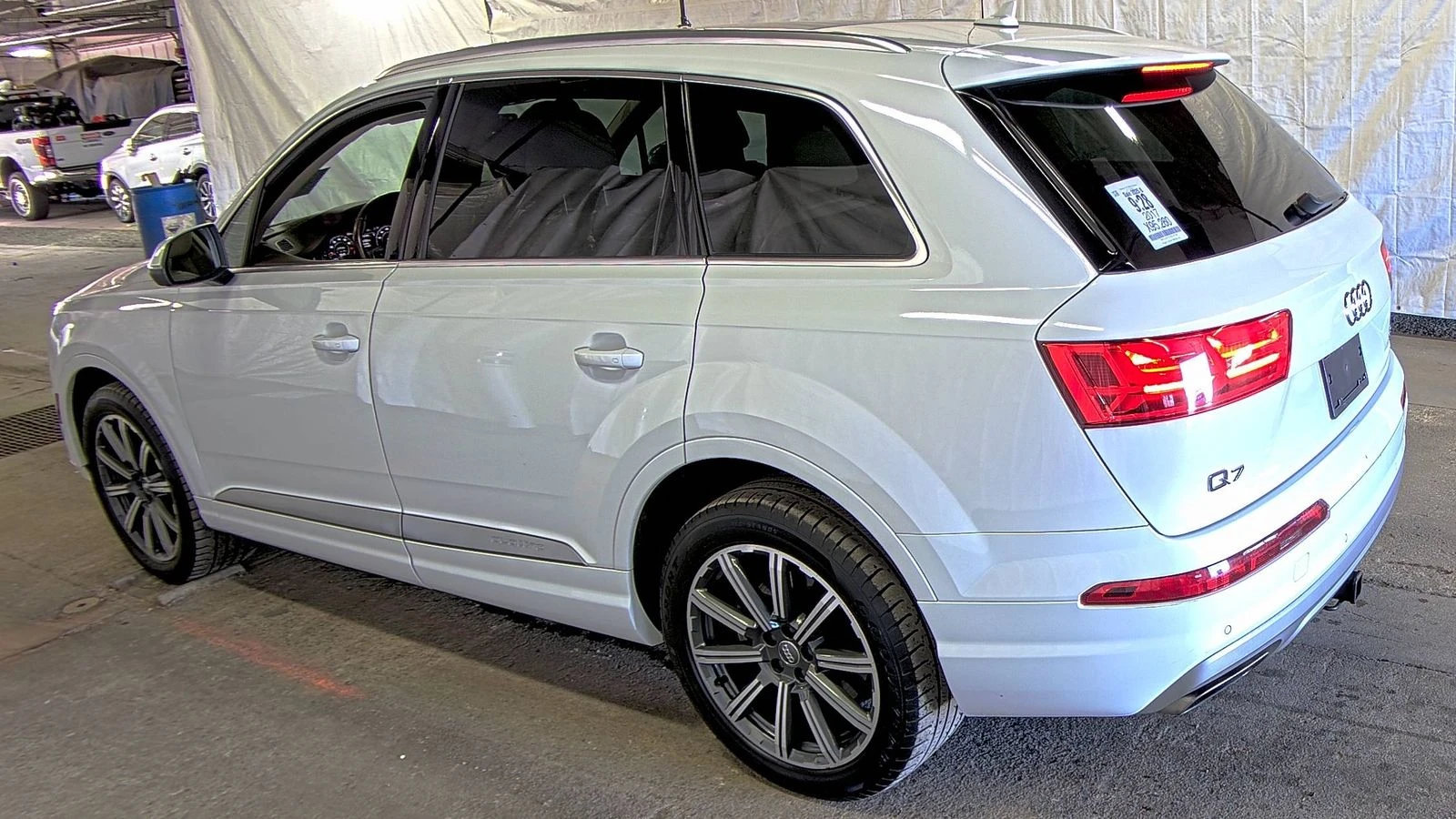 Audi Q7 3.0T* PREMIUM* PLUS* ДИГИТАЛНО* ТАБЛО* ДИСТРОНИК*  - изображение 4