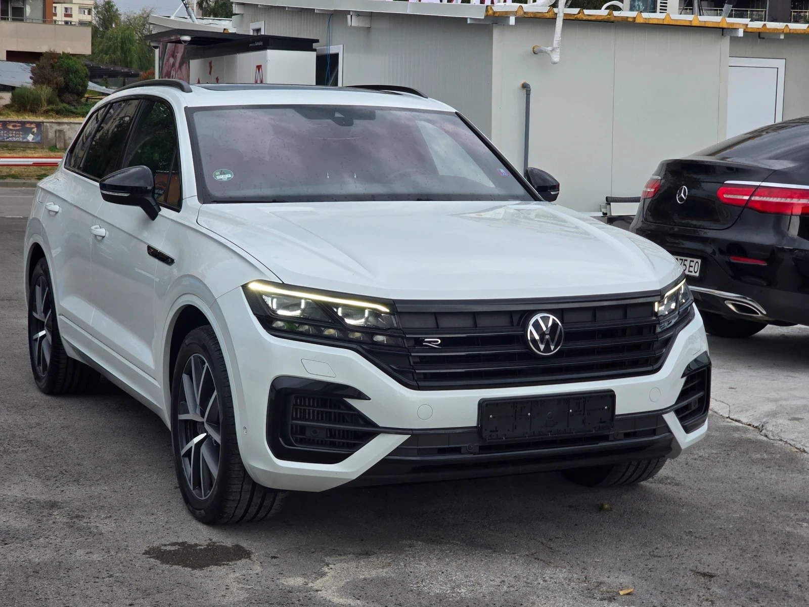 VW Touareg R-LINE E-hybrid - изображение 3