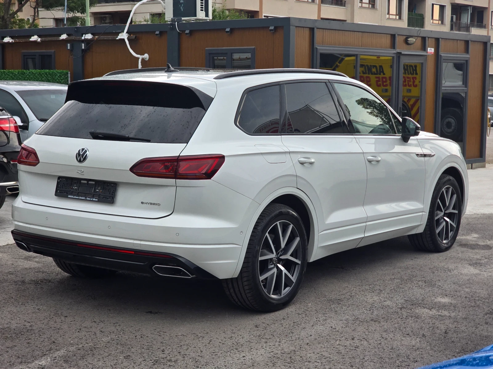 VW Touareg R-LINE E-hybrid - изображение 6