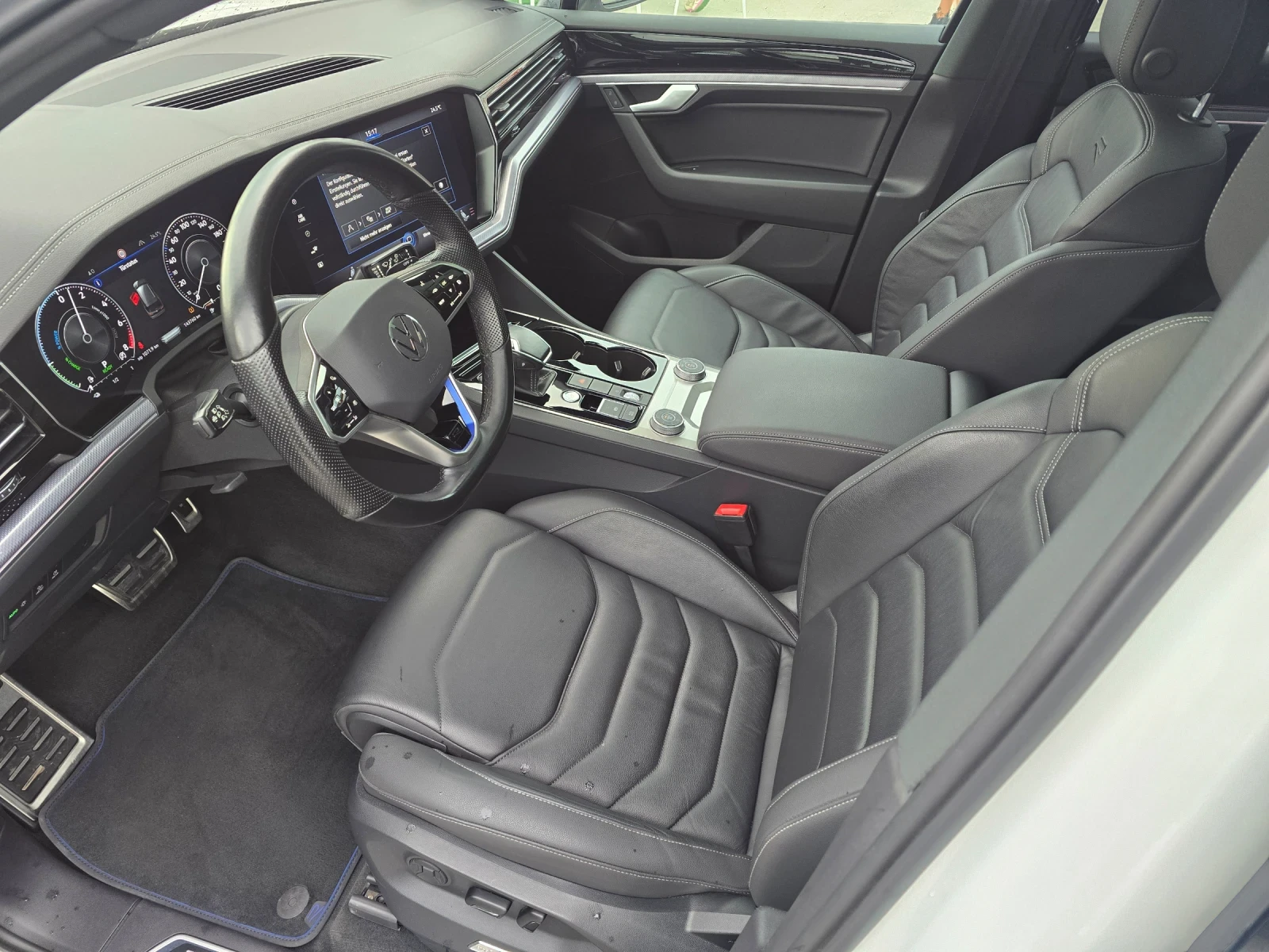 VW Touareg R-LINE E-hybrid - изображение 8