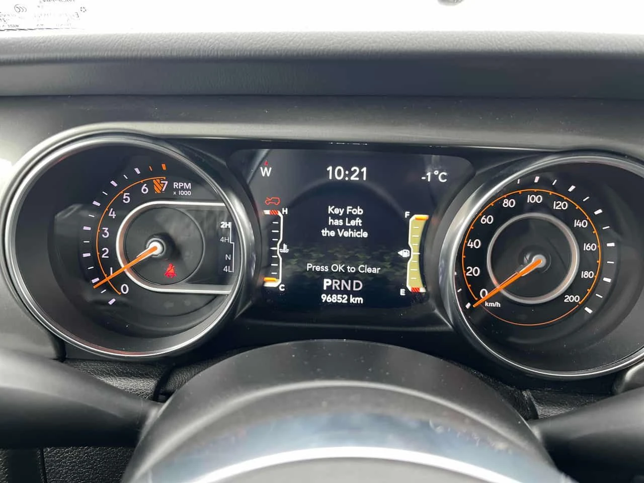 Jeep Wrangler * Sahara * CARFAX * КИЙЛЕС*  - изображение 8