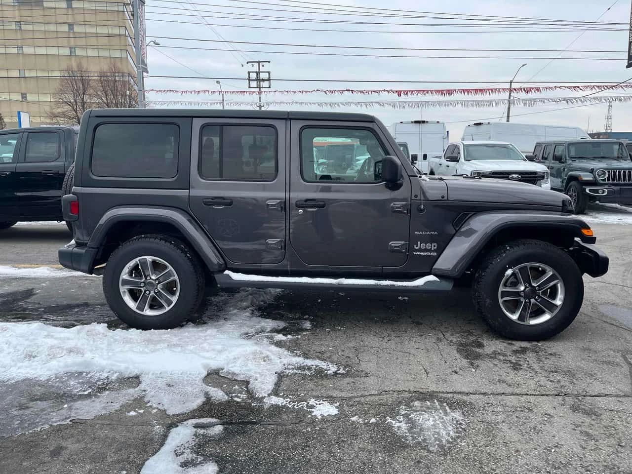 Jeep Wrangler * Sahara * CARFAX * КИЙЛЕС*  - изображение 3