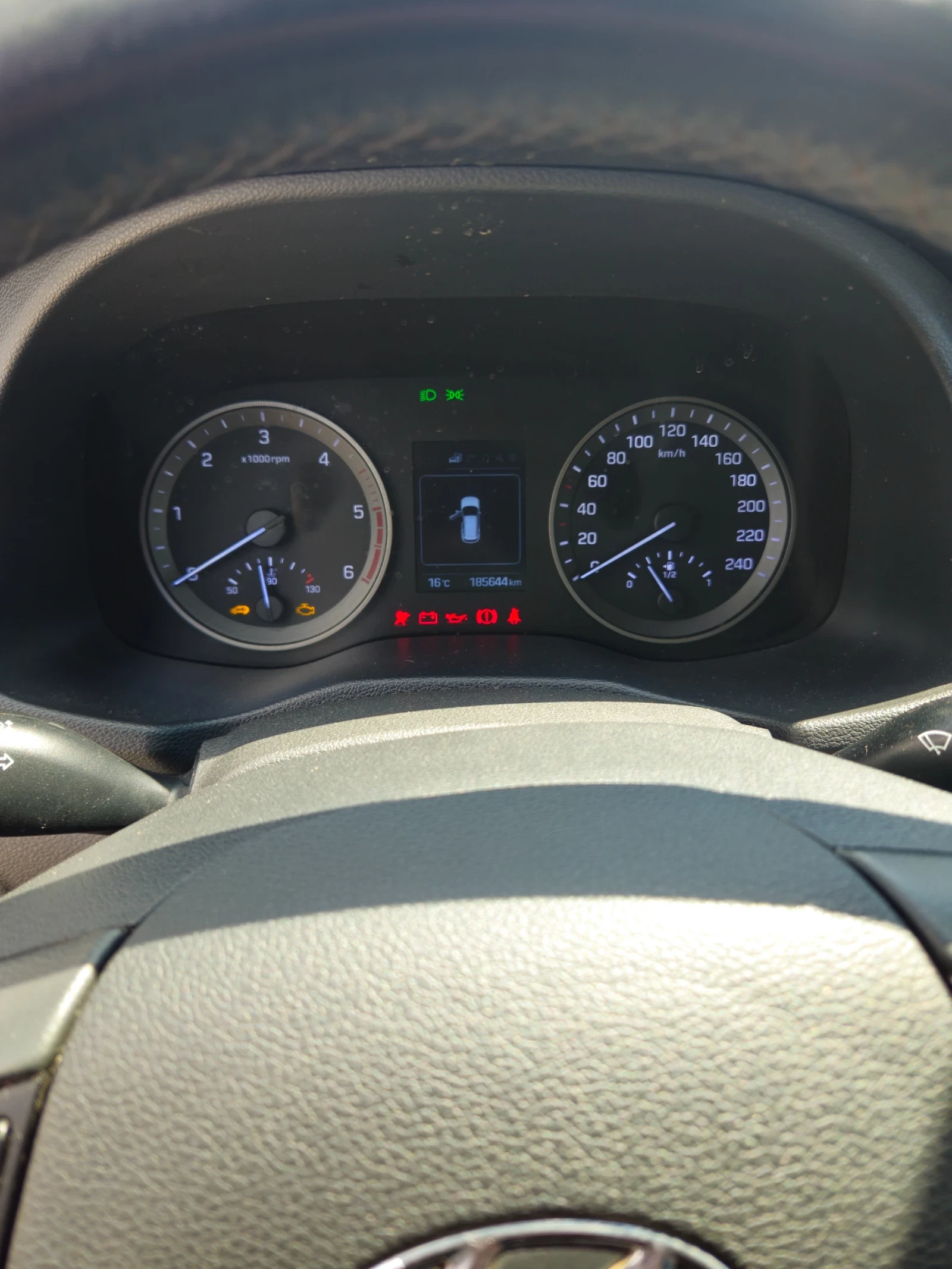 Hyundai Tucson 1.7crdi, снимка 16 - Автомобили и джипове - 54491248