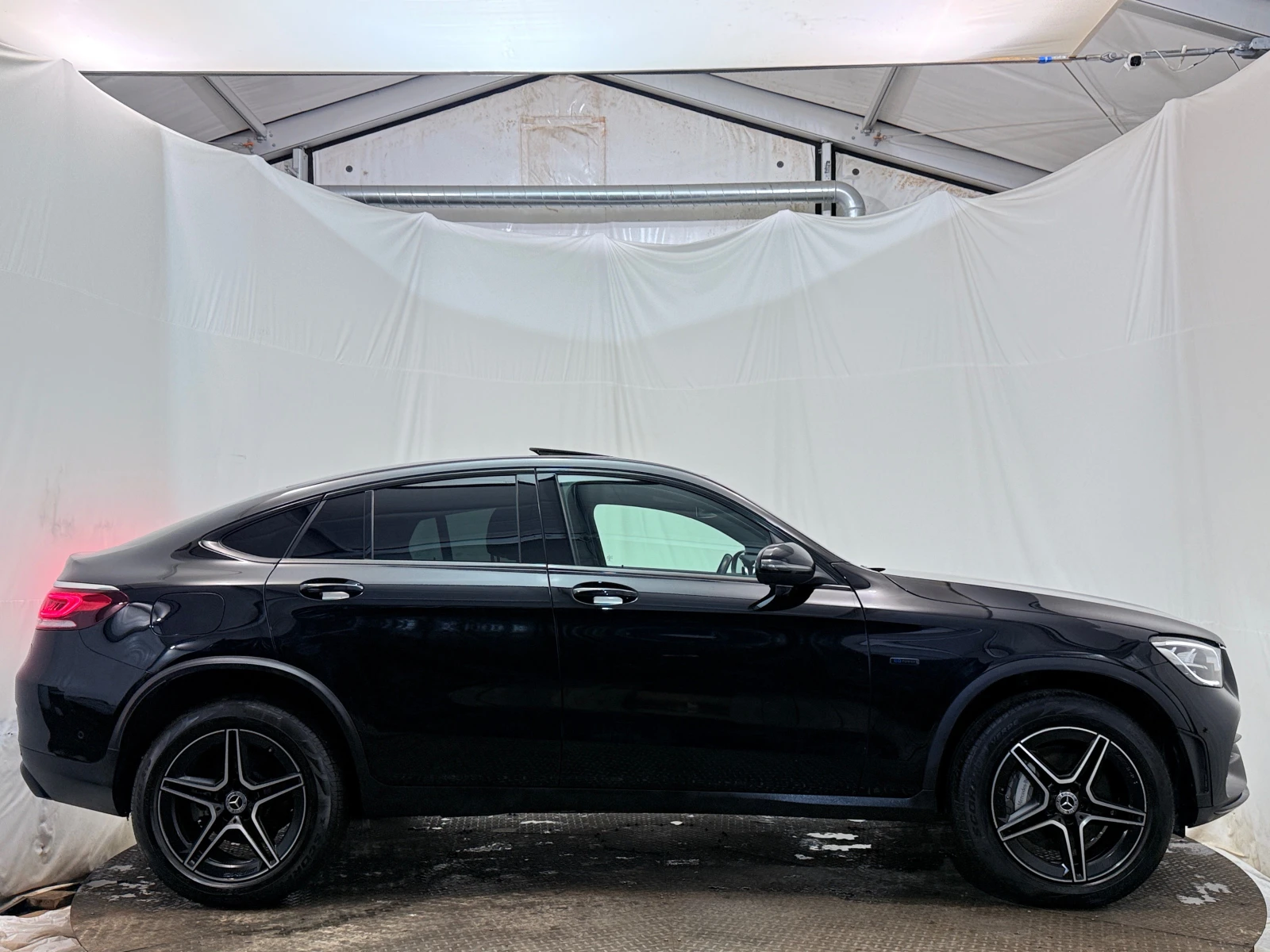 Mercedes-Benz GLC 300 e AMG Coupe Plug in Hybrid, снимка 4 - Автомобили и джипове - 54591935