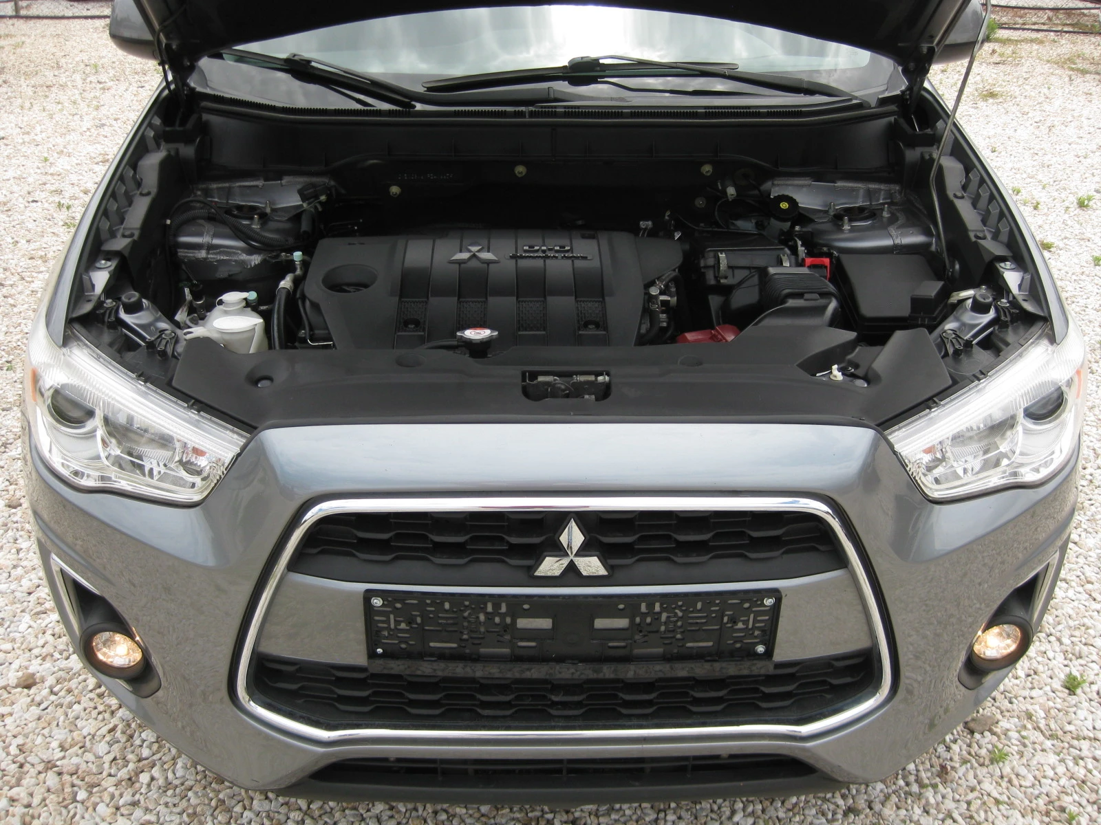 Mitsubishi ASX 1.8 D, снимка 15 - Автомобили и джипове - 55334457