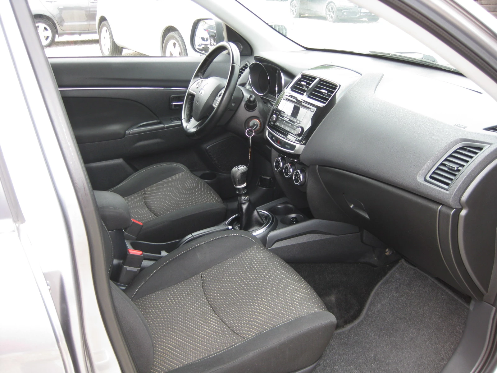 Mitsubishi ASX 1.8 D, снимка 12 - Автомобили и джипове - 55334457