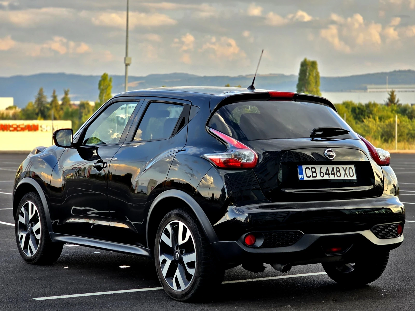 Nissan Juke Tekna Facelift 1.6t 4x4 Обслужена , снимка 4 - Автомобили и джипове - 55439518