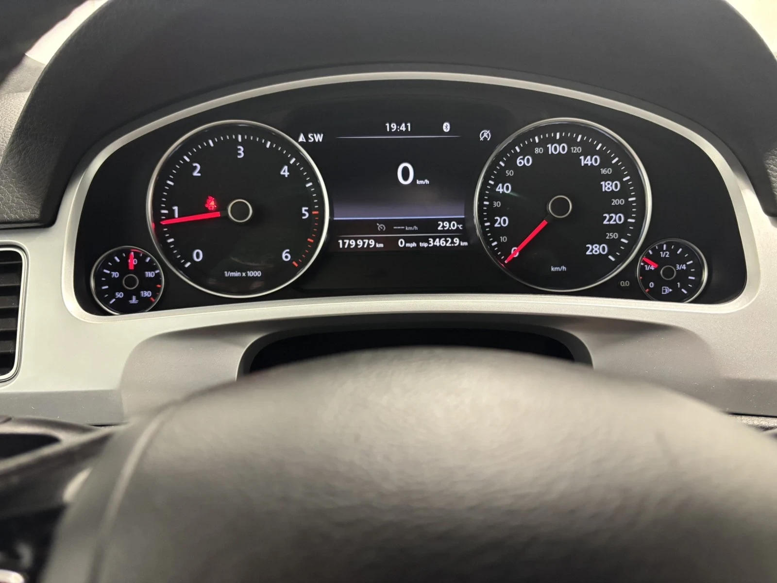 VW Touareg, снимка 7 - Автомобили и джипове - 55582160