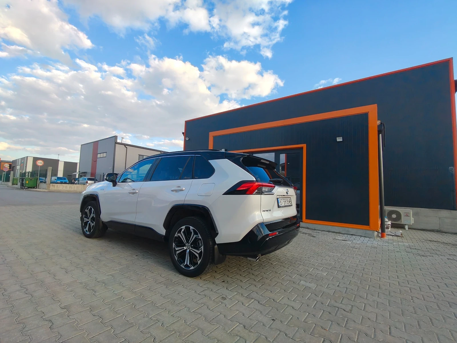 Toyota Rav4 2.5 plug-in хибрид STYLE, снимка 6 - Автомобили и джипове - 56620801