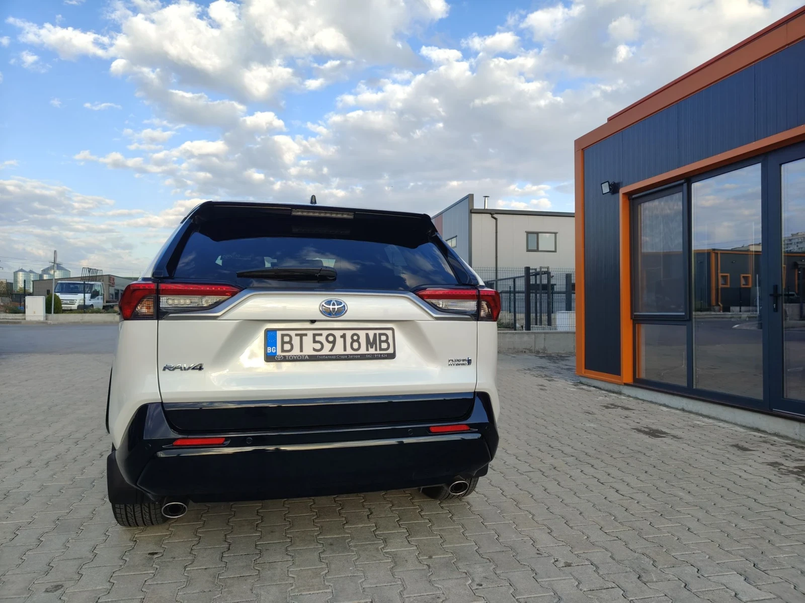 Toyota Rav4 2.5 plug-in хибрид STYLE, снимка 5 - Автомобили и джипове - 56620801