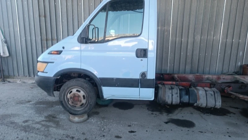 Iveco 2.8 2.8, снимка 2 - Бусове и автобуси - 44334316