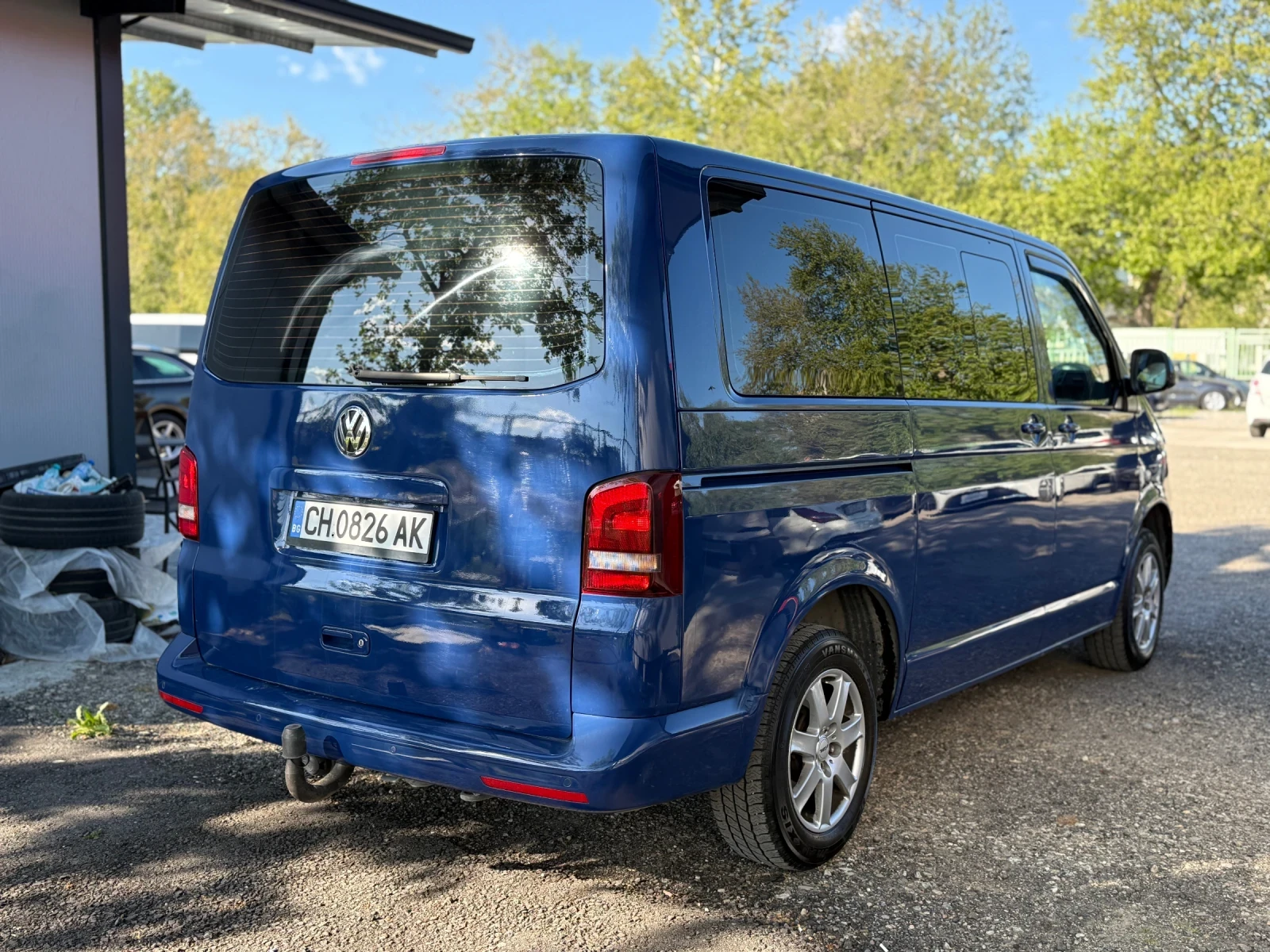 VW T5 КЛМАТИК* ПАРКТРОНИК* 8+ 1* Сменен съединител* FACE, снимка 2 - Бусове и автобуси - 54428597