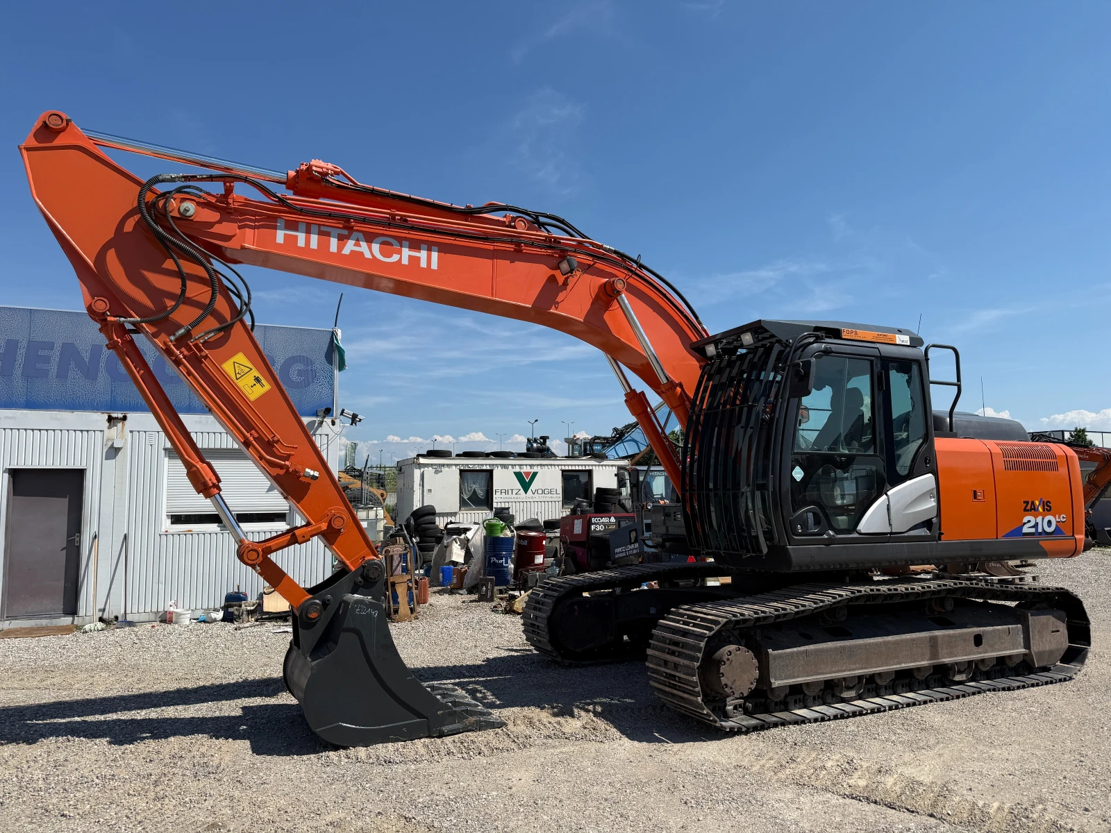 Багер Hitachi ZX 210 LC-6, снимка 8 - Индустриална техника - 54818765