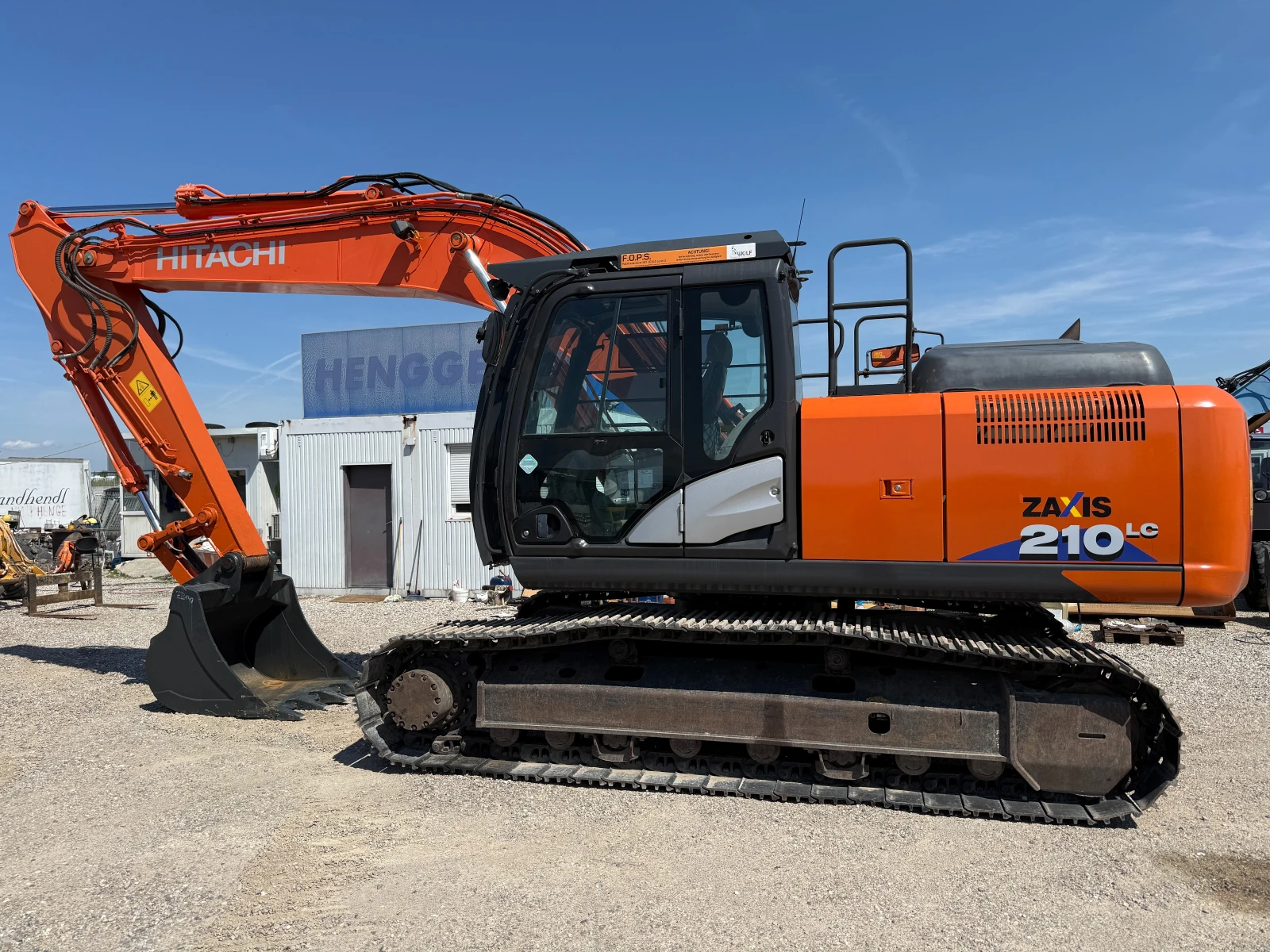 Багер Hitachi ZX 210 LC-6, снимка 2 - Индустриална техника - 54818765