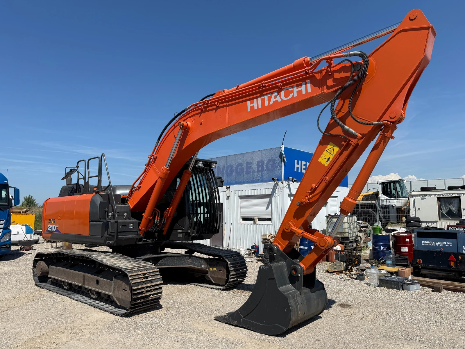 Багер Hitachi ZX 210 LC-6, снимка 16 - Индустриална техника - 54818765
