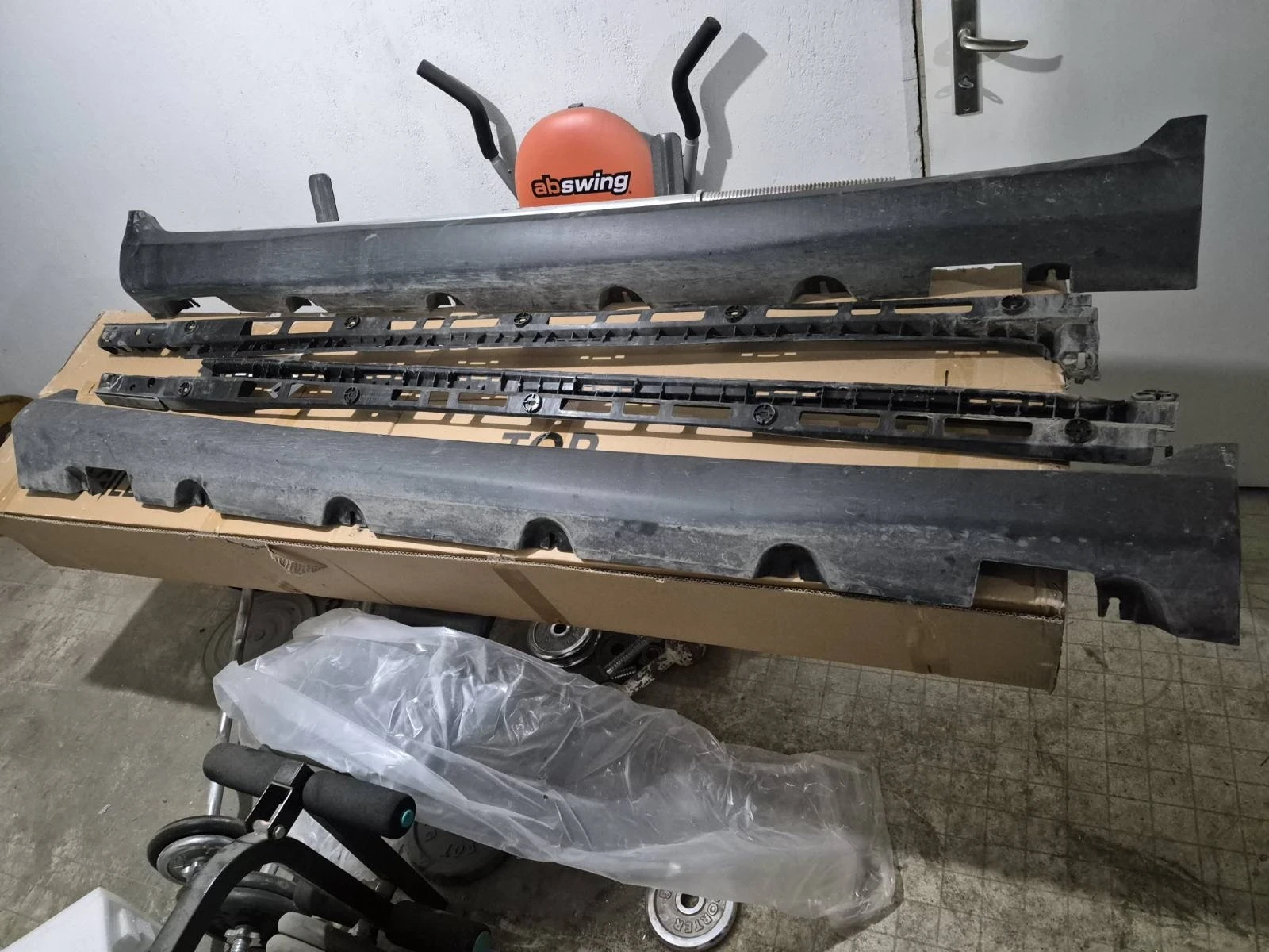 Прагове GLC 2017, снимка 2 - Части - 52850677