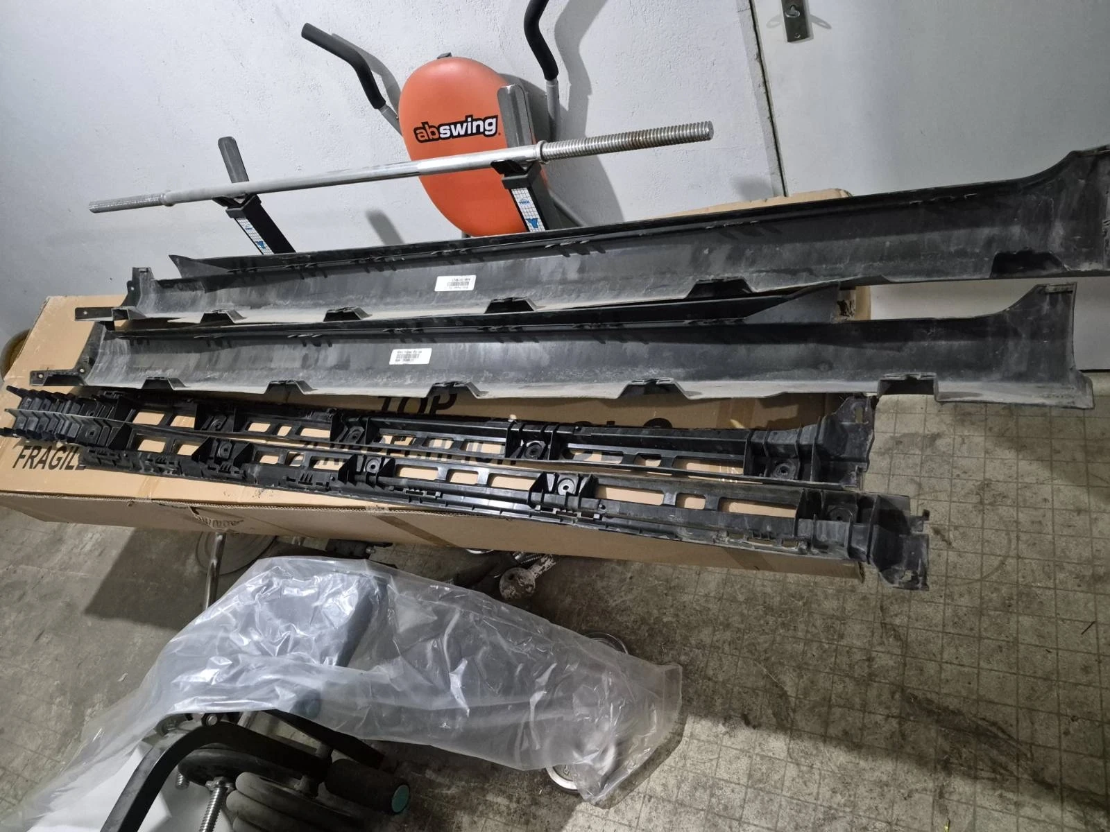 Прагове GLC 2017, снимка 3 - Части - 52850677