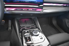 BMW 520 xDrive Touring, снимка 12