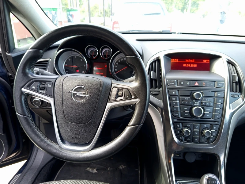 Opel Astra  Opel Astra Sports Tourer , снимка 16 - Автомобили и джипове - 51610576
