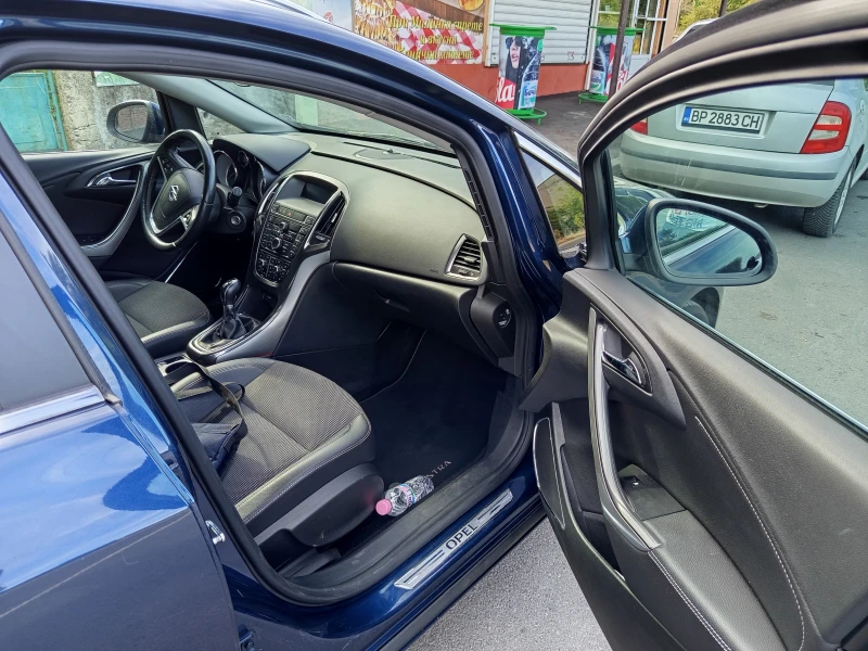 Opel Astra  Opel Astra Sports Tourer , снимка 9 - Автомобили и джипове - 51610576