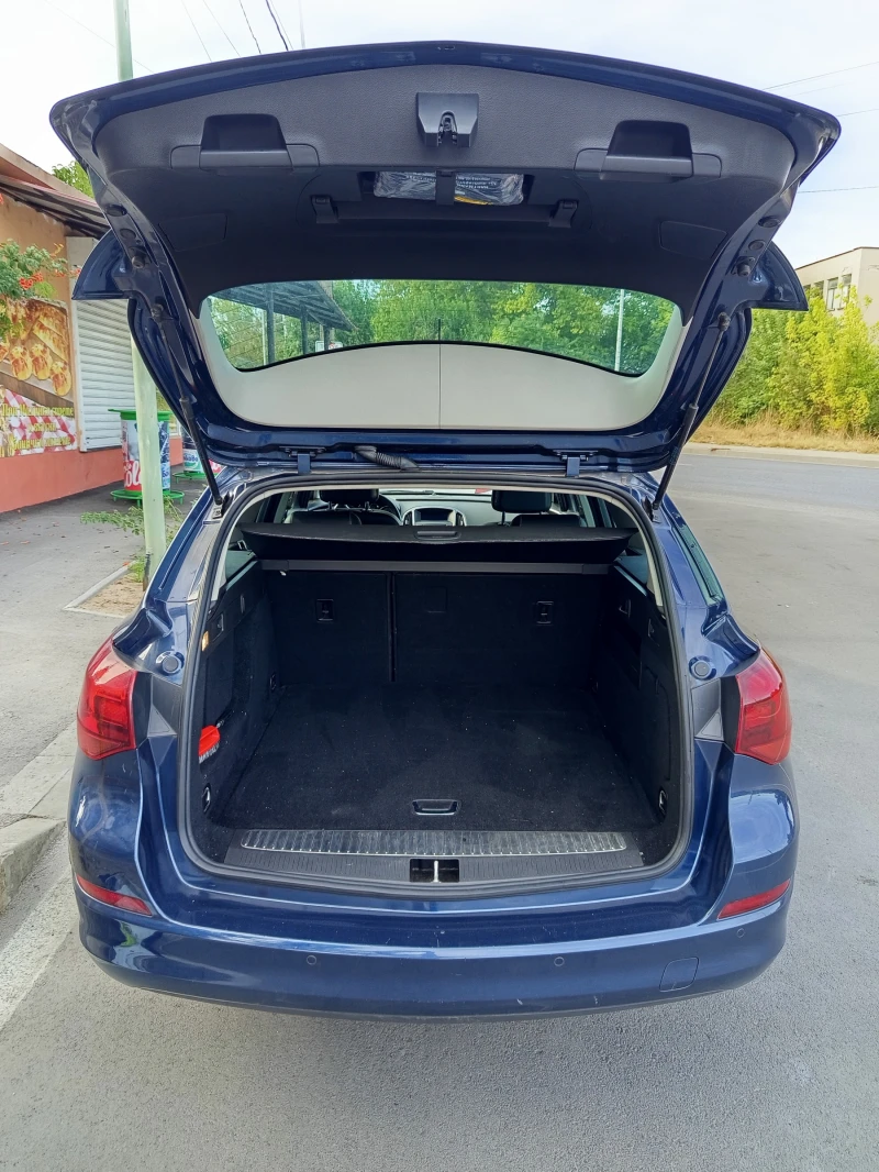 Opel Astra  Opel Astra Sports Tourer , снимка 13 - Автомобили и джипове - 51610576