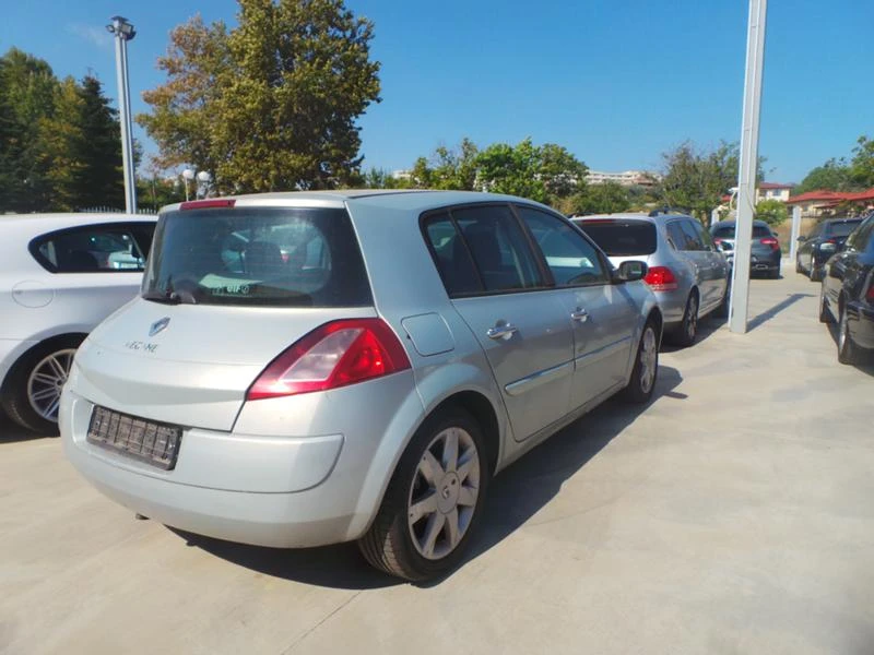 Renault Megane 1.9 dCi 120кс, снимка 4 - Автомобили и джипове - 47850455