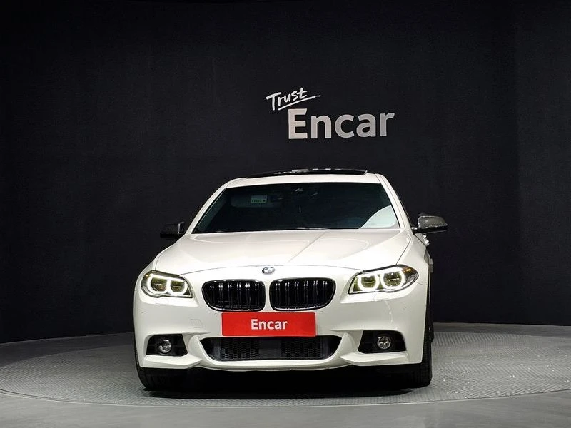 BMW 530 530d xDrive M Aero Dynamic| 258к.с.| ВКЛ.ТЕХНОТЕСТ, снимка 3 - Автомобили и джипове - 55608250
