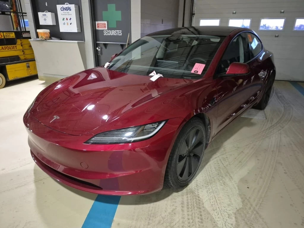 Tesla Model 3 * LONG RANGE * CARFAX * ЦЕНА ДО БГ, снимка 1