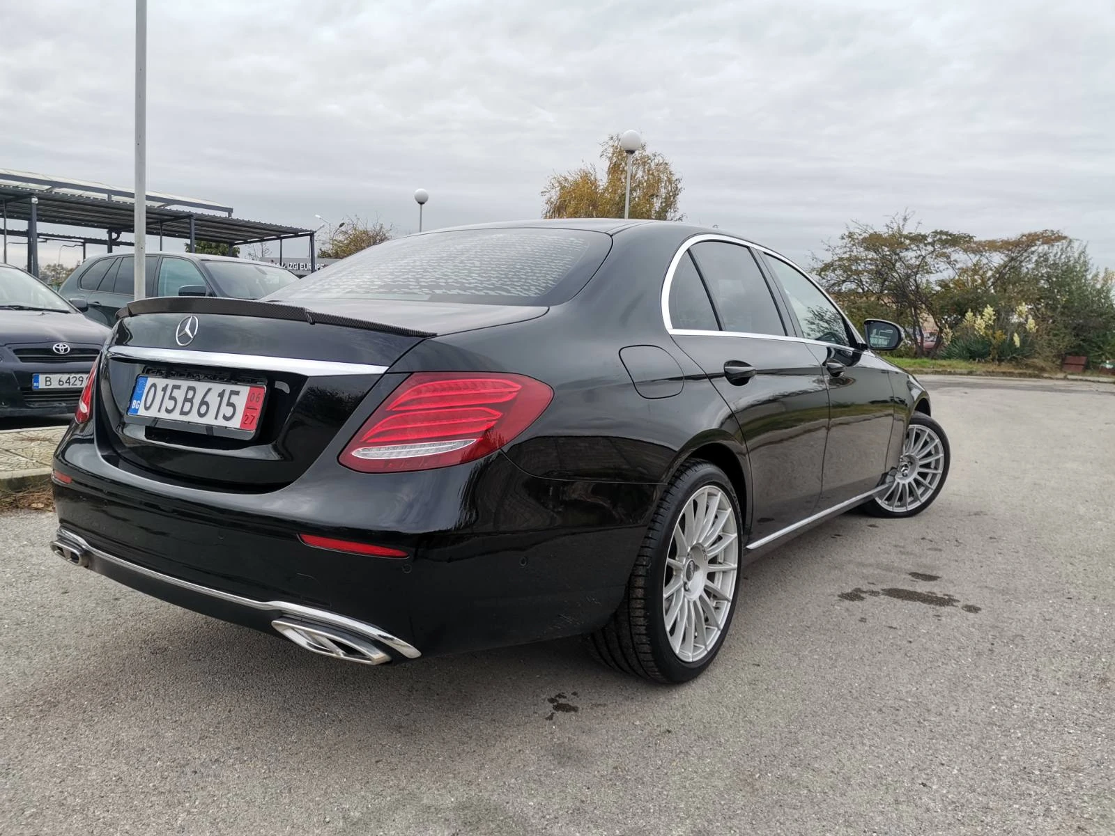 Mercedes-Benz E 350 КАТО ЧИСТО НОВ/9G/КОЖА - изображение 6