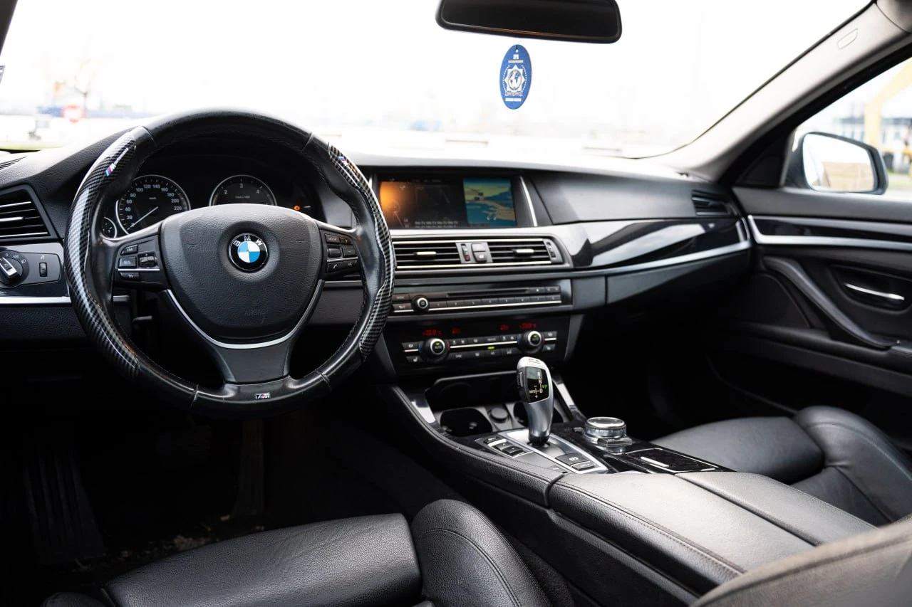 BMW 520 F11 2.0d 190 к.с. кожа 8ZF автомат - изображение 8