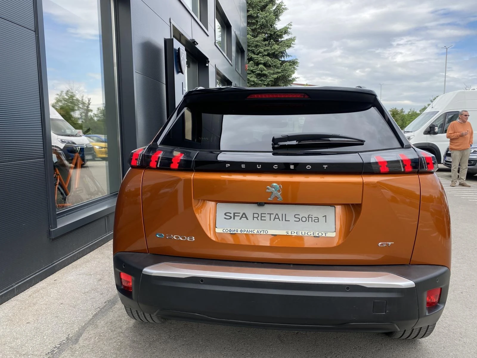Peugeot 2008 Line Up GT PACK Electric 100 кВ 136 к.с. - изображение 6
