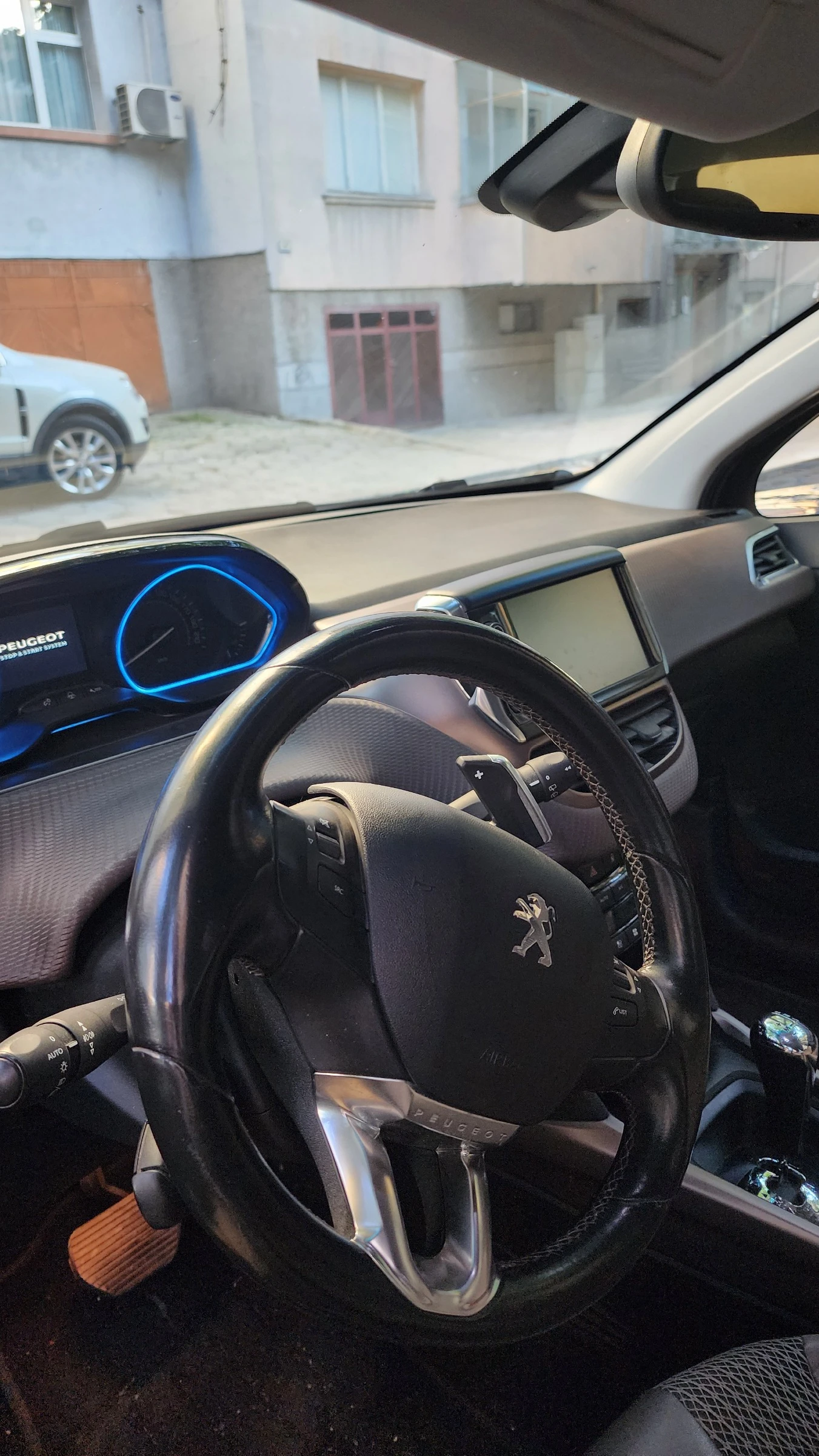 Peugeot 2008  - изображение 7