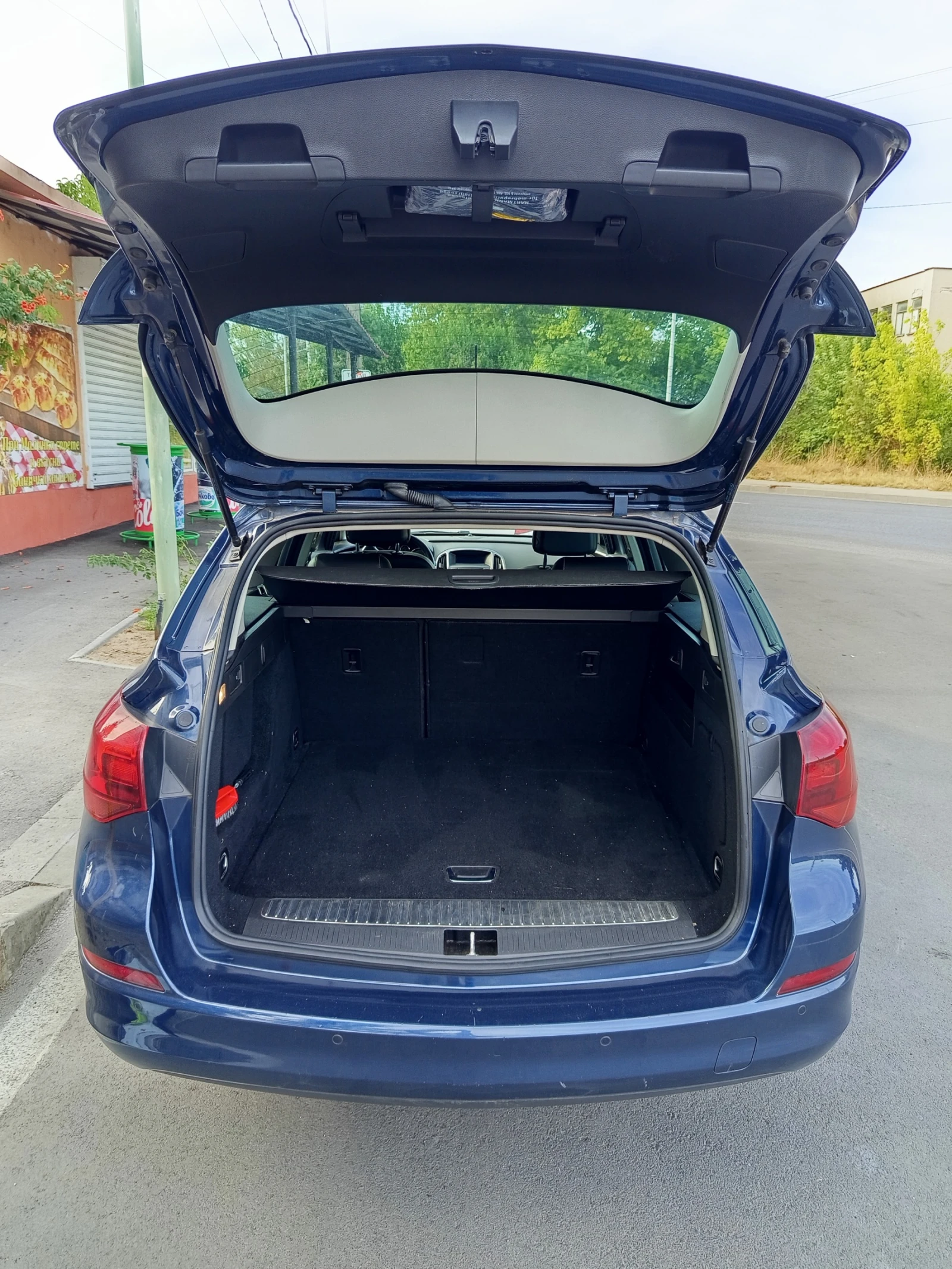 Opel Astra  Opel Astra Sports TOURER  - изображение 9
