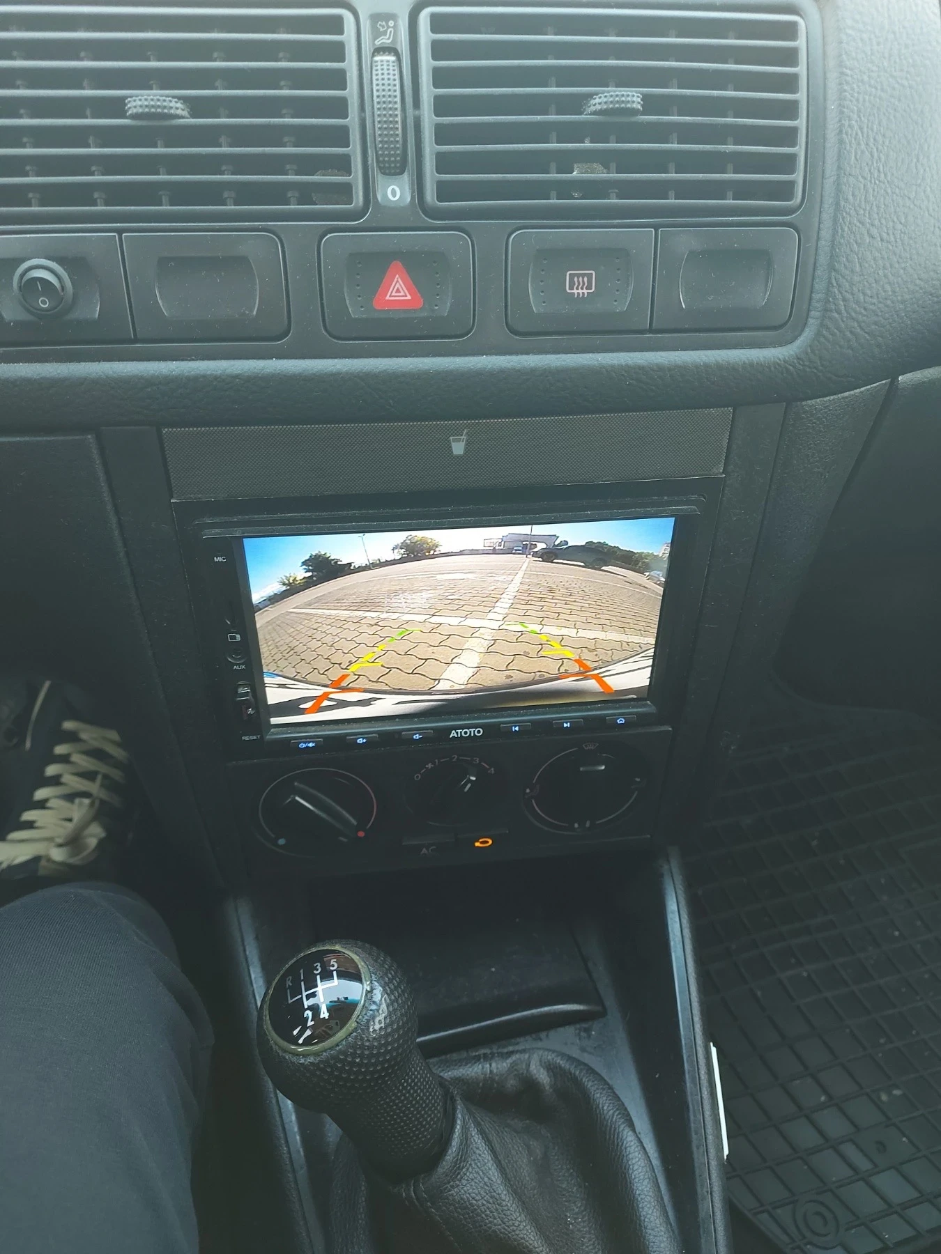 VW Golf 1.6 101 коня - изображение 10