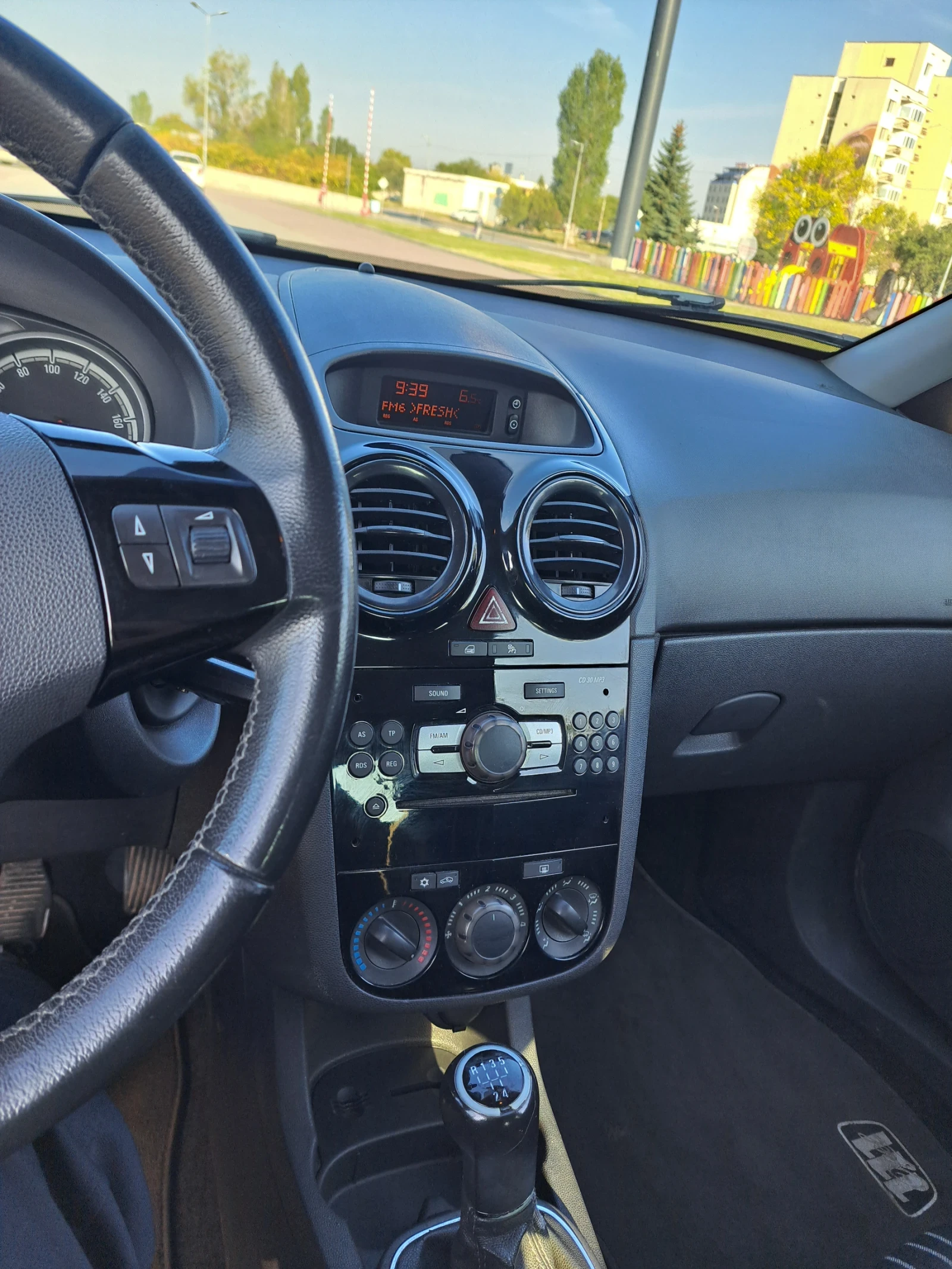 Opel Corsa 1.2 80  / | Mobile.bg   5