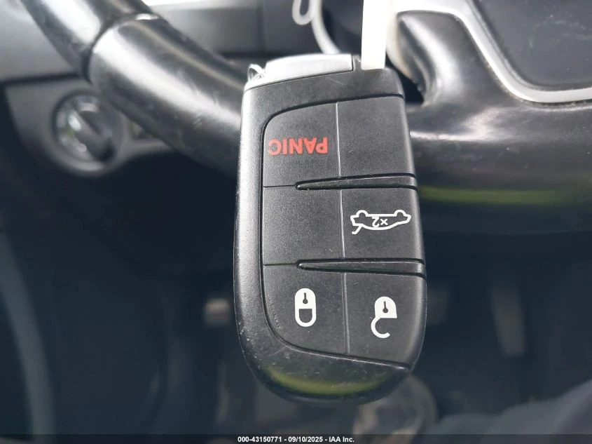 Chrysler 200 3.6L V-6 DOHC, VVT, 292HP Rear Wheel Drive - изображение 3