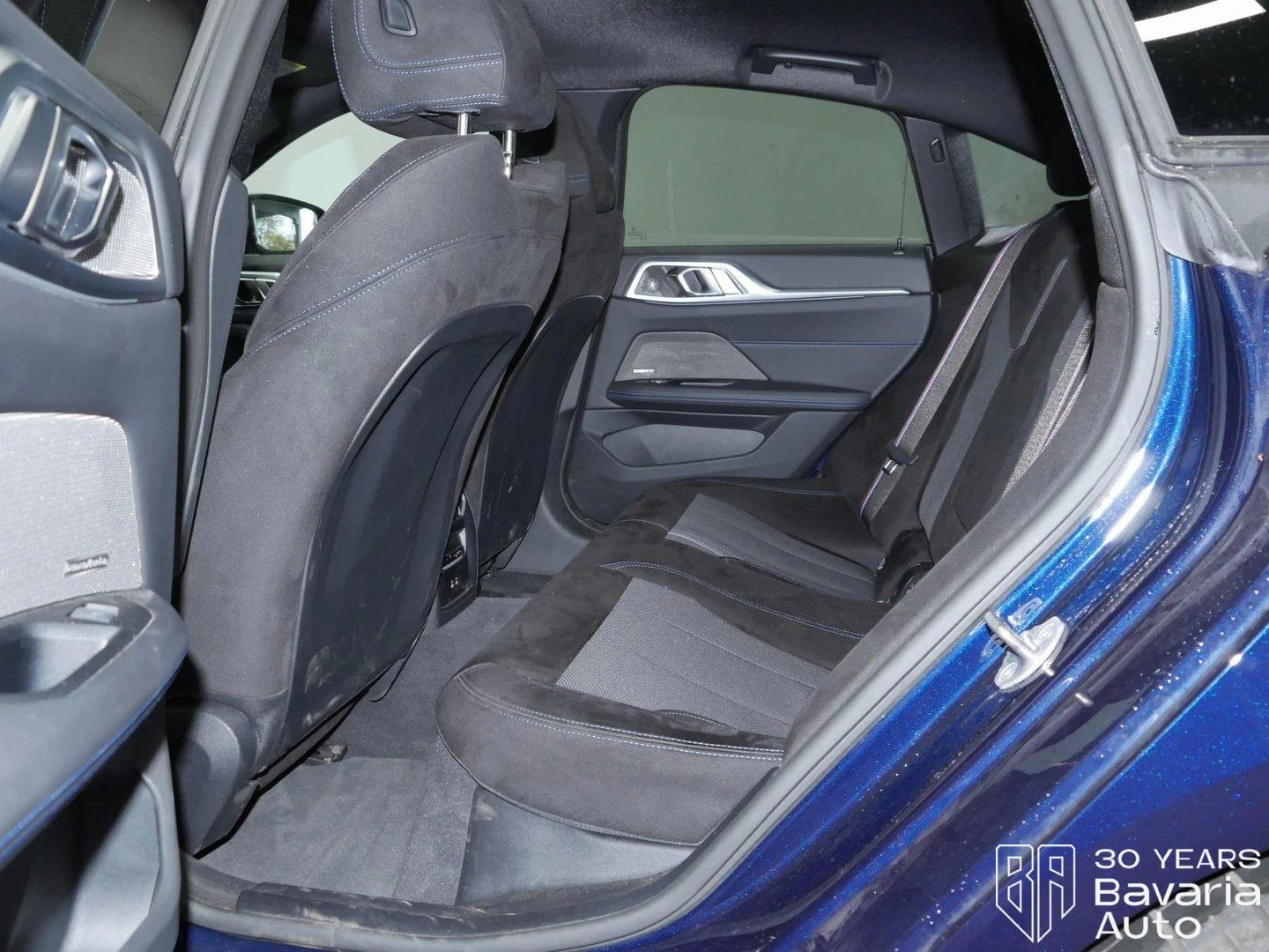 BMW i4 M50 xDrive - изображение 8